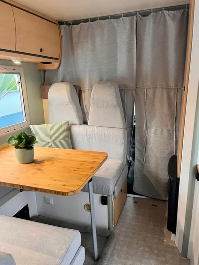Dinette · mittendrin